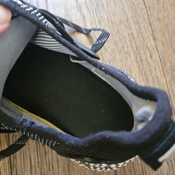 Size 8.5 - PUMA Hybrid Rocket Runner Black White Need Some Cleaning Used Conditi main image 8